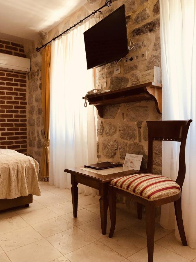 Art Galathea Hotel 3*