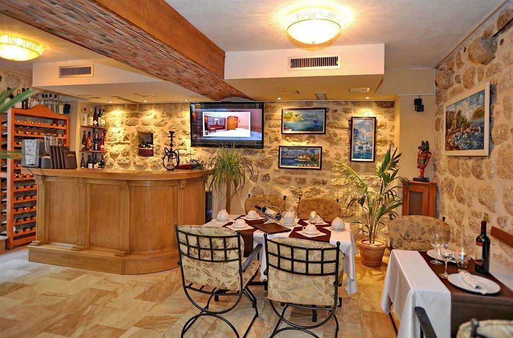Art Galathea Hotel 3*