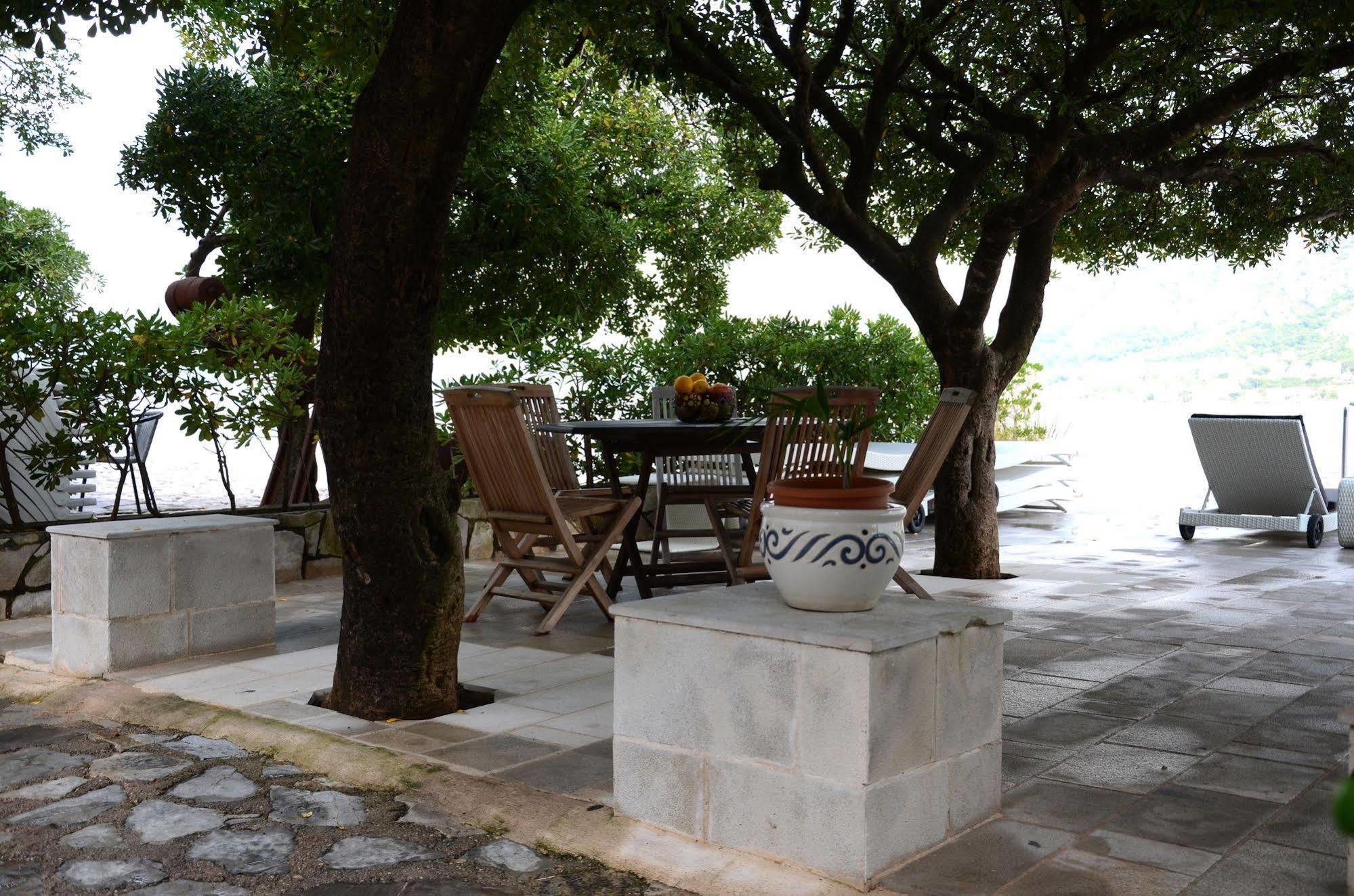Art Galathea Hotel 3*